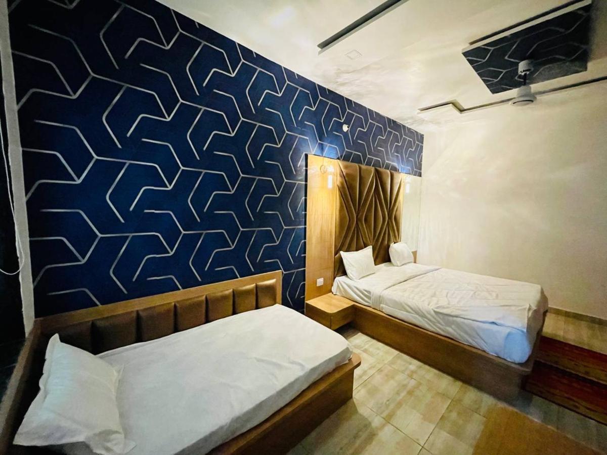 Hotel B P Emerald Mathura Εξωτερικό φωτογραφία